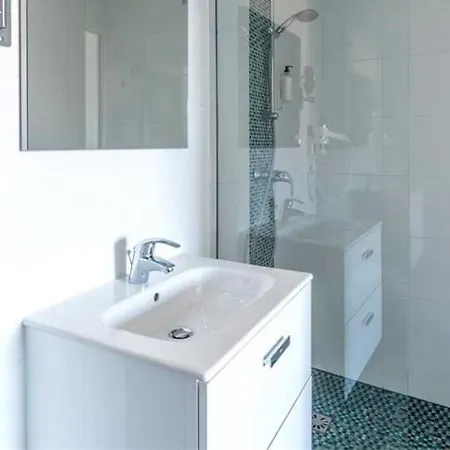 Algajola Sleeps 4 Air Con Wifi Apartment